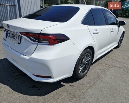 Белый Тойота Королла, объемом двигателя 1.6 л и пробегом 49 тыс. км за 18950 $, фото 3 на Automoto.ua