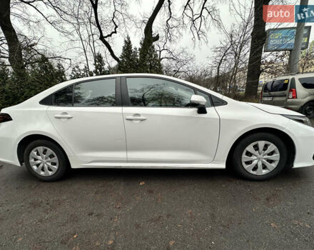 Білий Тойота Королла, об'ємом двигуна 1.6 л та пробігом 115 тис. км за 15000 $, фото 3 на Automoto.ua