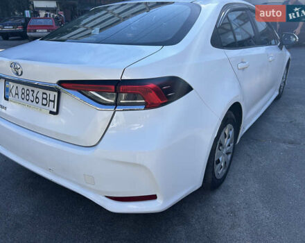 Белый Тойота Королла, объемом двигателя 1.6 л и пробегом 338 тыс. км за 15800 $, фото 5 на Automoto.ua