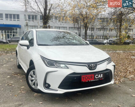 Белый Тойота Королла, объемом двигателя 1.6 л и пробегом 96 тыс. км за 16500 $, фото 4 на Automoto.ua