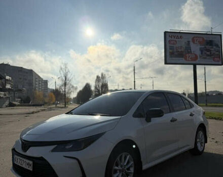 Білий Тойота Королла, об'ємом двигуна 1.8 л та пробігом 170 тис. км за 19500 $, фото 2 на Automoto.ua