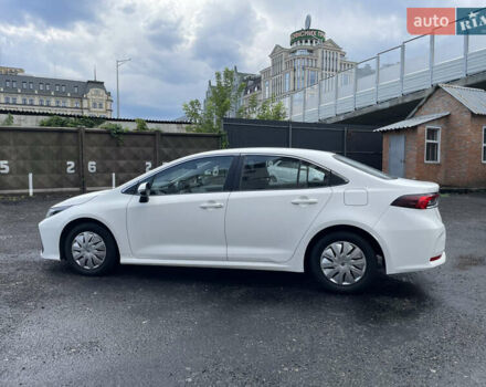 Белый Тойота Королла, объемом двигателя 1.6 л и пробегом 203 тыс. км за 14200 $, фото 5 на Automoto.ua