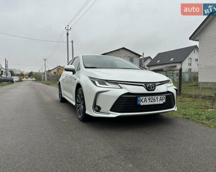 Белый Тойота Королла, объемом двигателя 1.8 л и пробегом 24 тыс. км за 25000 $, фото 2 на Automoto.ua