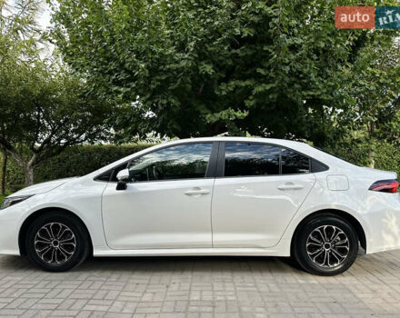 Білий Тойота Королла, об'ємом двигуна 1.6 л та пробігом 51 тис. км за 15900 $, фото 5 на Automoto.ua