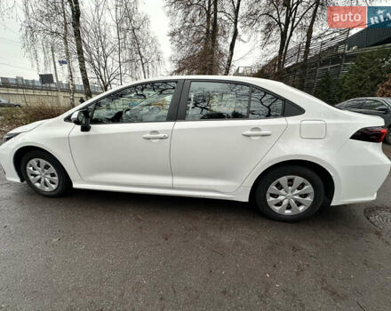 Білий Тойота Королла, об'ємом двигуна 1.6 л та пробігом 115 тис. км за 15000 $, фото 7 на Automoto.ua
