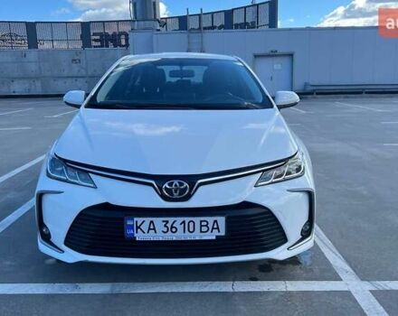 Белый Тойота Королла, объемом двигателя 1.6 л и пробегом 88 тыс. км за 15300 $, фото 2 на Automoto.ua