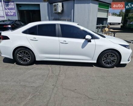 Белый Тойота Королла, объемом двигателя 1.6 л и пробегом 49 тыс. км за 18950 $, фото 2 на Automoto.ua