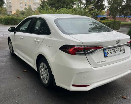 Белый Тойота Королла, объемом двигателя 1.6 л и пробегом 143 тыс. км за 14000 $, фото 4 на Automoto.ua