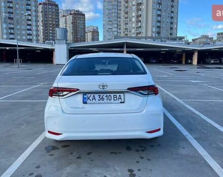 Белый Тойота Королла, объемом двигателя 1.6 л и пробегом 88 тыс. км за 15300 $, фото 5 на Automoto.ua