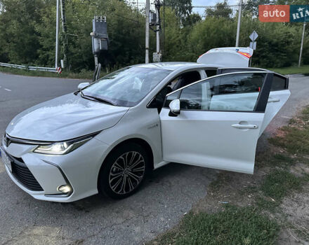 Белый Тойота Королла, объемом двигателя 1.8 л и пробегом 29 тыс. км за 24850 $, фото 39 на Automoto.ua