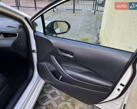 Білий Тойота Королла, об'ємом двигуна 1.6 л та пробігом 132 тис. км за 15800 $, фото 10 на Automoto.ua