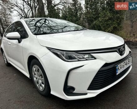 Білий Тойота Королла, об'ємом двигуна 1.6 л та пробігом 115 тис. км за 15000 $, фото 2 на Automoto.ua