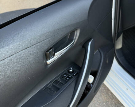 Білий Тойота Королла, об'ємом двигуна 1.8 л та пробігом 170 тис. км за 19500 $, фото 8 на Automoto.ua