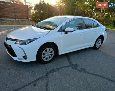 Тойота Королла 2021 в Киеве на Automoto.ua Белый Тойота Королла, объемом двигателя 1.6 л и пробегом 103 тыс. км за 16900 $, фото 1 на Automoto.ua