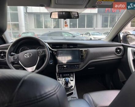 Білий Тойота Королла, об'ємом двигуна 1.8 л та пробігом 62 тис. км за 18200 $, фото 2 на Automoto.ua