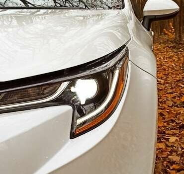 Білий Тойота Королла, об'ємом двигуна 1.8 л та пробігом 169 тис. км за 19900 $, фото 32 на Automoto.ua