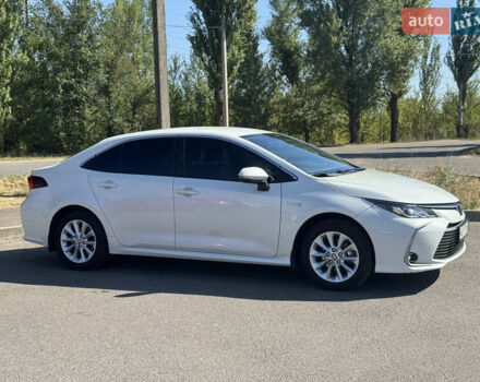 Белый Тойота Королла, объемом двигателя 1.8 л и пробегом 110 тыс. км за 23500 $, фото 5 на Automoto.ua