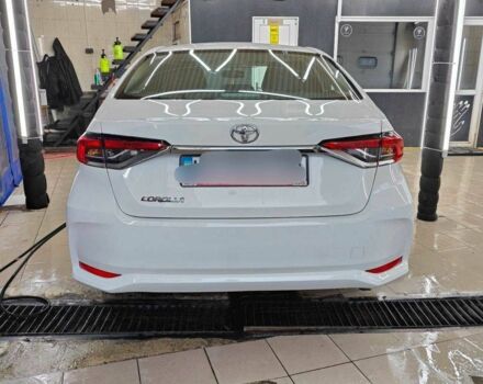 Белый Тойота Королла, объемом двигателя 1.6 л и пробегом 75 тыс. км за 18500 $, фото 2 на Automoto.ua