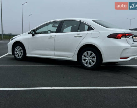 Білий Тойота Королла, об'ємом двигуна 1.6 л та пробігом 107 тис. км за 16500 $, фото 16 на Automoto.ua