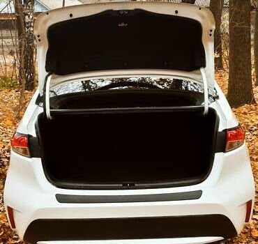 Білий Тойота Королла, об'ємом двигуна 1.8 л та пробігом 169 тис. км за 19900 $, фото 16 на Automoto.ua