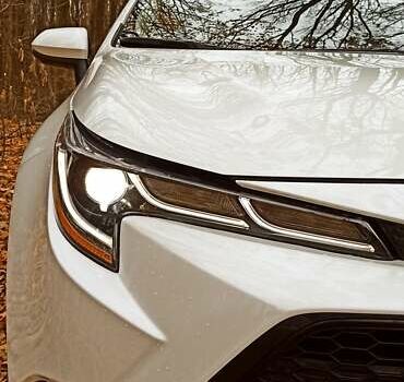 Білий Тойота Королла, об'ємом двигуна 1.8 л та пробігом 169 тис. км за 19900 $, фото 31 на Automoto.ua