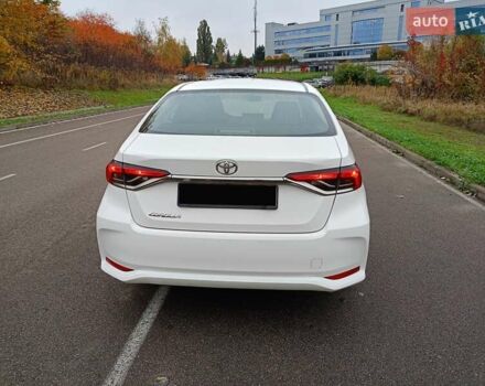 Белый Тойота Королла, объемом двигателя 1.6 л и пробегом 72 тыс. км за 17500 $, фото 5 на Automoto.ua