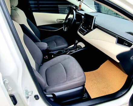 Белый Тойота Королла, объемом двигателя 1.8 л и пробегом 45 тыс. км за 26300 $, фото 11 на Automoto.ua