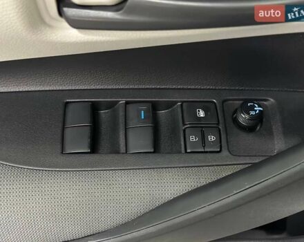 Белый Тойота Королла, объемом двигателя 1.8 л и пробегом 50 тыс. км за 19999 $, фото 15 на Automoto.ua