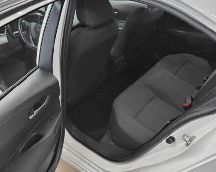 Белый Тойота Королла, объемом двигателя 1.6 л и пробегом 75 тыс. км за 18500 $, фото 6 на Automoto.ua