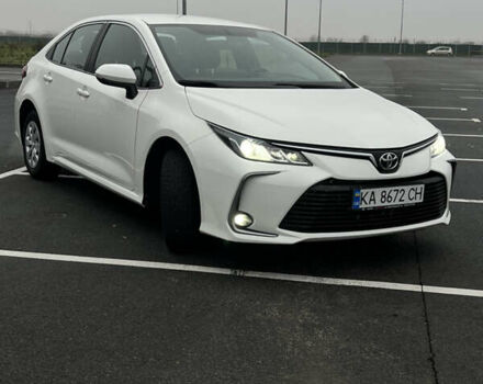 Білий Тойота Королла, об'ємом двигуна 1.6 л та пробігом 107 тис. км за 16500 $, фото 1 на Automoto.ua