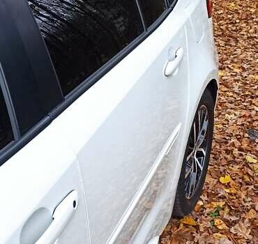 Білий Тойота Королла, об'ємом двигуна 1.8 л та пробігом 169 тис. км за 19900 $, фото 4 на Automoto.ua