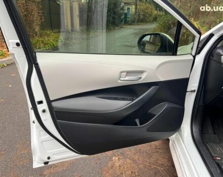 Белый Тойота Королла, объемом двигателя 1.8 л и пробегом 40 тыс. км за 16990 $, фото 8 на Automoto.ua