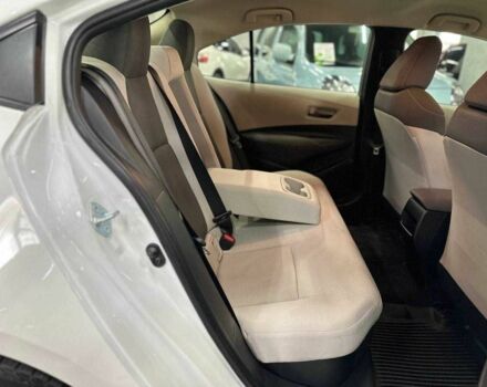 Белый Тойота Королла, объемом двигателя 1.8 л и пробегом 50 тыс. км за 18999 $, фото 17 на Automoto.ua