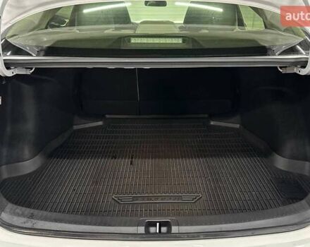 Белый Тойота Королла, объемом двигателя 1.8 л и пробегом 50 тыс. км за 19999 $, фото 22 на Automoto.ua