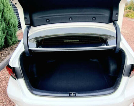 Белый Тойота Королла, объемом двигателя 1.8 л и пробегом 45 тыс. км за 26300 $, фото 8 на Automoto.ua