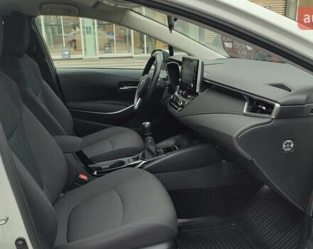 Белый Тойота Королла, объемом двигателя 1.6 л и пробегом 70 тыс. км за 17922 $, фото 5 на Automoto.ua