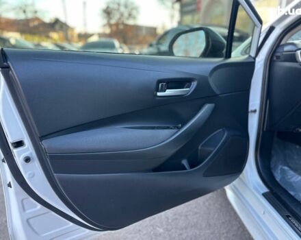 Белый Тойота Королла, объемом двигателя 1.8 л и пробегом 169 тыс. км за 20290 $, фото 7 на Automoto.ua