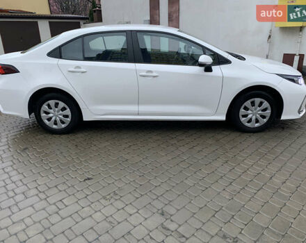 Белый Тойота Королла, объемом двигателя 1.6 л и пробегом 30 тыс. км за 16000 $, фото 1 на Automoto.ua