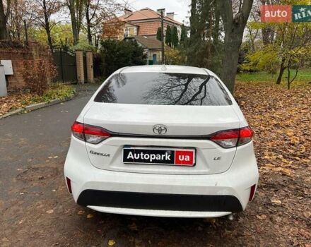 Белый Тойота Королла, объемом двигателя 1.8 л и пробегом 40 тыс. км за 16990 $, фото 5 на Automoto.ua