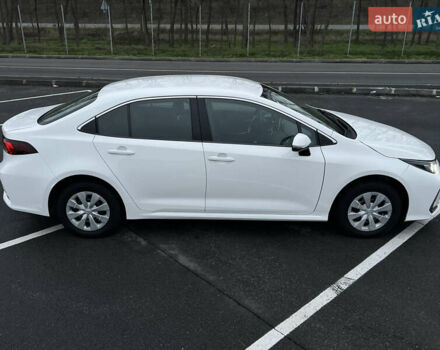 Білий Тойота Королла, об'ємом двигуна 1.6 л та пробігом 107 тис. км за 16500 $, фото 10 на Automoto.ua