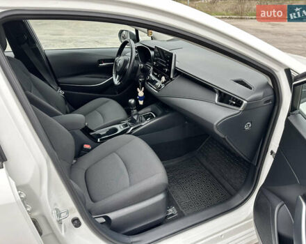 Білий Тойота Королла, об'ємом двигуна 1.6 л та пробігом 57 тис. км за 18900 $, фото 3 на Automoto.ua