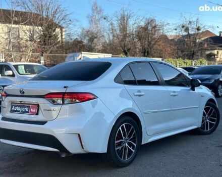 Белый Тойота Королла, объемом двигателя 1.8 л и пробегом 169 тыс. км за 20290 $, фото 6 на Automoto.ua