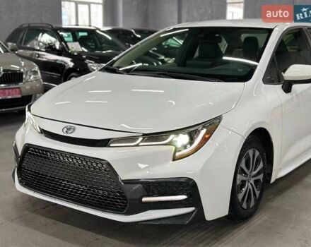 Белый Тойота Королла, объемом двигателя 1.8 л и пробегом 50 тыс. км за 19999 $, фото 2 на Automoto.ua