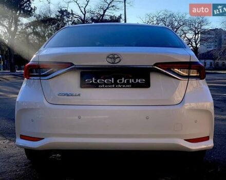 Білий Тойота Королла, об'ємом двигуна 1.6 л та пробігом 57 тис. км за 17999 $, фото 4 на Automoto.ua