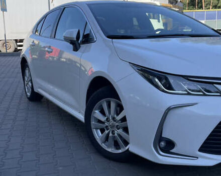 Тойота Королла 2021 в Киеве на Automoto.ua Белый Тойота Королла, объемом двигателя 1.6 л и пробегом 135 тыс. км за 17800 $, фото 2 на Automoto.ua