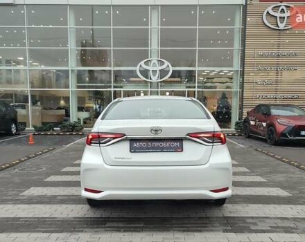Белый Тойота Королла, объемом двигателя 1.6 л и пробегом 70 тыс. км за 17922 $, фото 3 на Automoto.ua