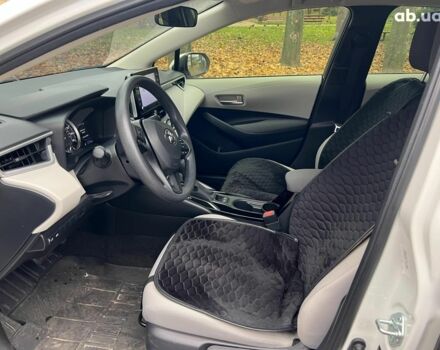 Белый Тойота Королла, объемом двигателя 1.8 л и пробегом 40 тыс. км за 16990 $, фото 9 на Automoto.ua