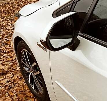 Білий Тойота Королла, об'ємом двигуна 1.8 л та пробігом 169 тис. км за 19900 $, фото 1 на Automoto.ua