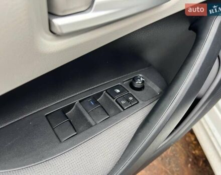 Белый Тойота Королла, объемом двигателя 1.8 л и пробегом 40 тыс. км за 16990 $, фото 10 на Automoto.ua