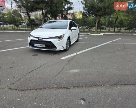 Белый Тойота Королла, объемом двигателя 1.8 л и пробегом 140 тыс. км за 18600 $, фото 1 на Automoto.ua